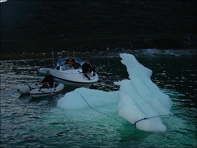 20030720_06_Tasiussaq_isbjerg_flytning.jpg