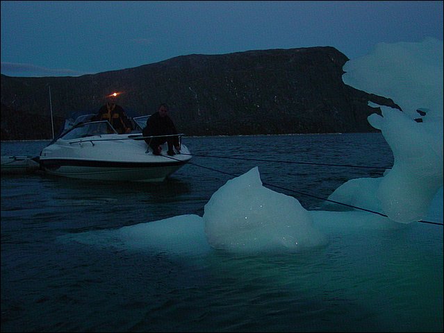 20030720_12_Tasiussaq_isbjerg_flytning.jpg