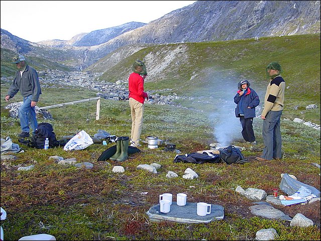 20030725_08_Qarajat_Iluat_camp.jpg