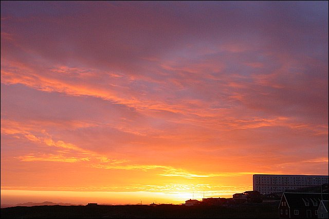 20030803_18_solnedgang_over_Nuuk.jpg