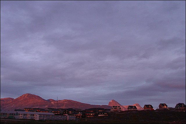 20030803_21_solnedgang_over_Nuuk.jpg